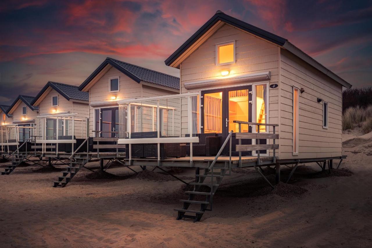 Strandbungalows Vrouwenpolder Bagian luar foto